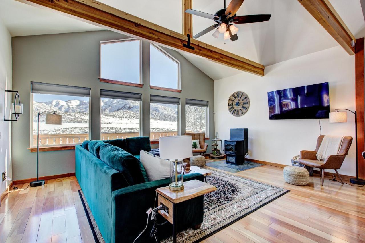 Twin Pines Cabin In Wilderness Ranch On Hwy 21, Amazing Views, 20 Ft Ceilings, Fully Fenced Yard, Pet Friendly, , Go Paddle Boarding At Lucky Peak, Or Snowshoeing In Idaho City And Take In The Hot Springs, Sleeps 10! Boise Exteriér fotografie