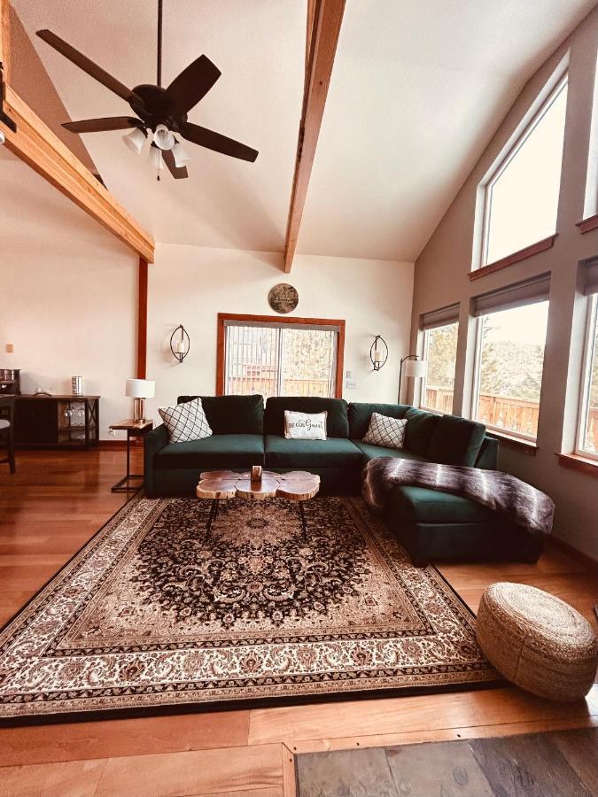 Twin Pines Cabin In Wilderness Ranch On Hwy 21, Amazing Views, 20 Ft Ceilings, Fully Fenced Yard, Pet Friendly, , Go Paddle Boarding At Lucky Peak, Or Snowshoeing In Idaho City And Take In The Hot Springs, Sleeps 10! Boise Exteriér fotografie